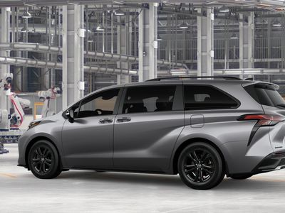2026 Toyota Sienna — detail view