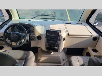 2025 Thor Motor Coach Vegas - Photo 14