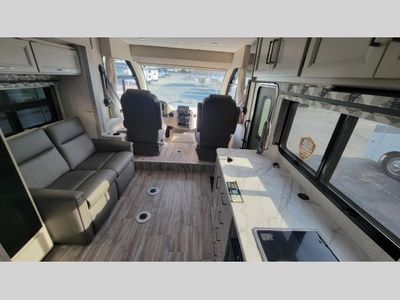 2025 Thor Motor Coach Vegas - Photo 13