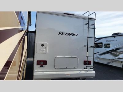 2025 Thor Motor Coach Vegas - Photo 4