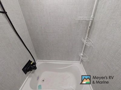 2021 Gulf Stream RV ENLIGHTEN - Photo 21