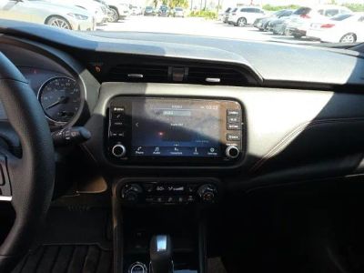 2024 Nissan Kicks — photo 17 view