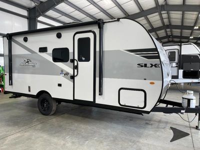 2025 Jayco Jay Flight SLX - Photo 2