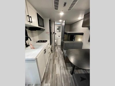 2025 Jayco Jay Flight SLX - Photo 10