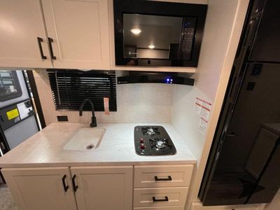 2025 Jayco Jay Flight SLX - Photo 14
