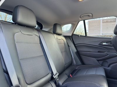 2025 Chevrolet Trax - Photo 28