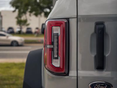 2024 Ford Bronco — photo 11 view