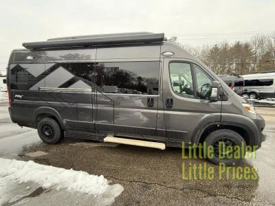2026 Roadtrek Roadtrek — front three-quarter view