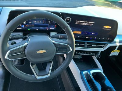 2026 Chevrolet Equinox EV - Photo 15