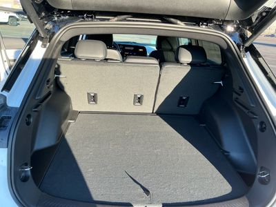 2026 Chevrolet Equinox EV - Photo 18