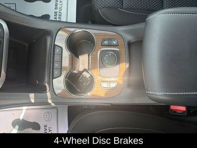2020 GMC Acadia SLE — photo 24 view
