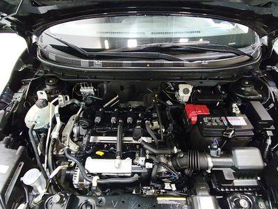 2024 Nissan Kicks — photo 9 view