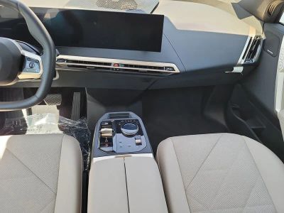 2026 BMW iX — photo 9 view