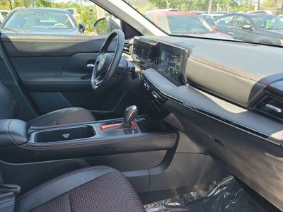 2025 Nissan Kicks - Photo 32