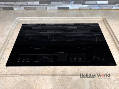 2019 Fleetwood Discovery LXE — photo 14 view
