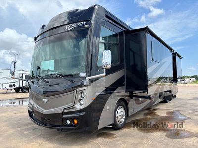 2019 Fleetwood Discovery LXE — side profile view