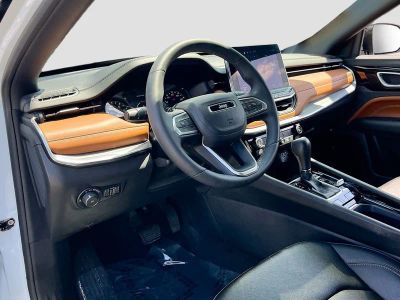 2024 Jeep Compass — photo 9 view