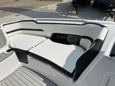2025 Yamaha 252 S - Photo 19