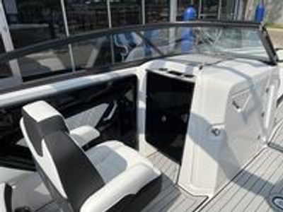 2025 Yamaha 252 S - Photo 16