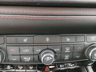 2025 Dodge Durango - Photo 18