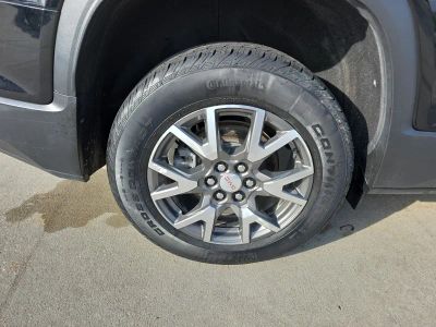 2022 GMC Acadia — photo 16 view