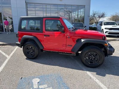 2026 Jeep Wrangler - Photo 33