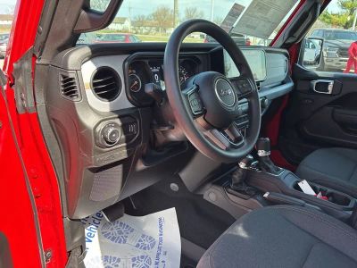 2026 Jeep Wrangler - Photo 46