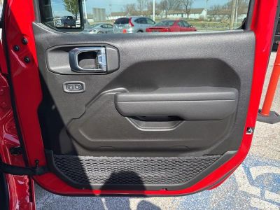 2026 Jeep Wrangler - Photo 36