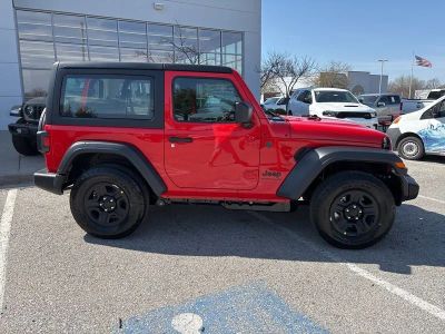 2026 Jeep Wrangler - Photo 32