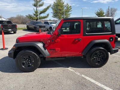 2026 Jeep Wrangler - Photo 16