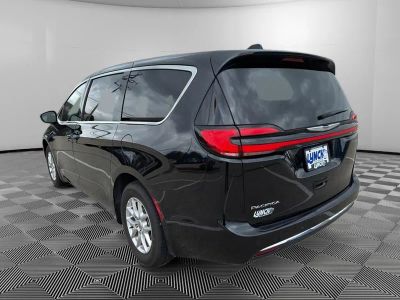 2025 Chrysler Pacifica — rear three-quarter view
