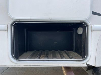 2022 Thor Motor Coach Chateau - Photo 10