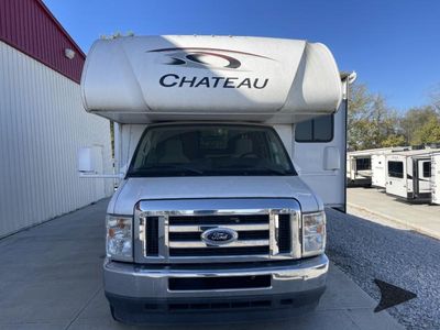 2022 Thor Motor Coach Chateau - Photo 2