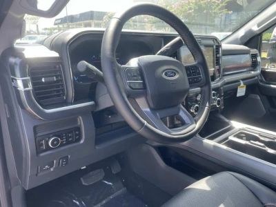 2025 Ford F-350SD - Photo 14
