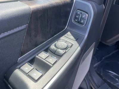 2025 Ford F-350SD - Photo 18