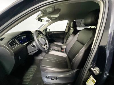 2024 Volkswagen Tiguan — photo 12 view