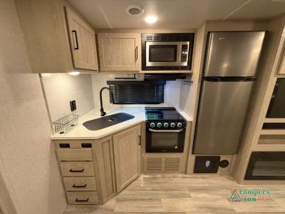 2023 Forest River RV Flagstaff Super Lite — photo 19 view