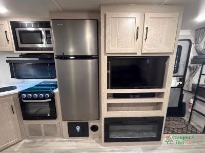 2023 Forest River RV Flagstaff Super Lite — photo 27 view