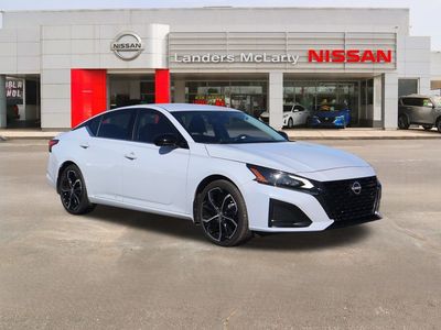 2023 Nissan Altima - Photo 1