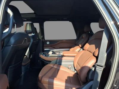 2026 Lincoln Navigator — detail view