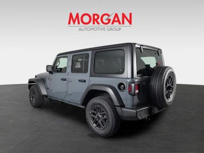 2026 Jeep Wrangler — photo 7 view