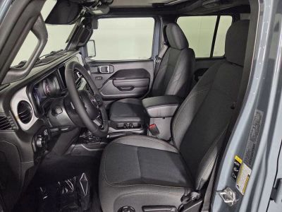 2026 Jeep Wrangler — photo 9 view