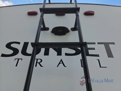 2020 CrossRoads RV Sunset Trail — photo 13 view