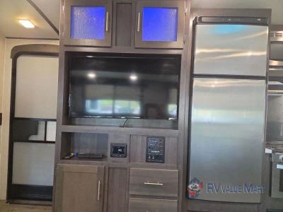 2020 CrossRoads RV Sunset Trail — photo 24 view
