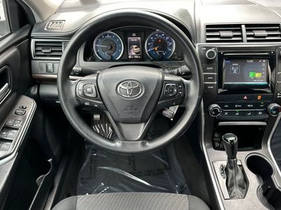 2015 Toyota Camry - Photo 14