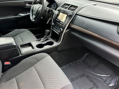 2015 Toyota Camry - Photo 15