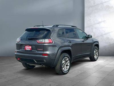 2022 Jeep Cherokee — engine compartment view