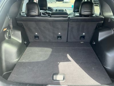 2022 Jeep Cherokee — photo 17 view