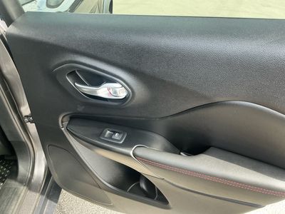 2022 Jeep Cherokee — photo 19 view