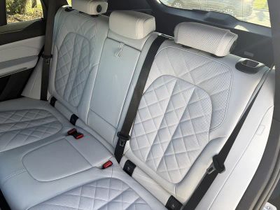 2025 BMW X5 — photo 20 view